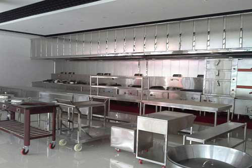 商用廚具設(shè)備，不銹鋼商用廚具，酒店廚房用品要怎么清潔？